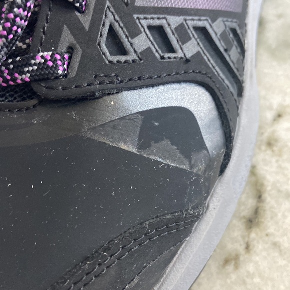 New Balance Women's 412 V1 Alloy Toe Industrial Shoe - Picture 9 of 9